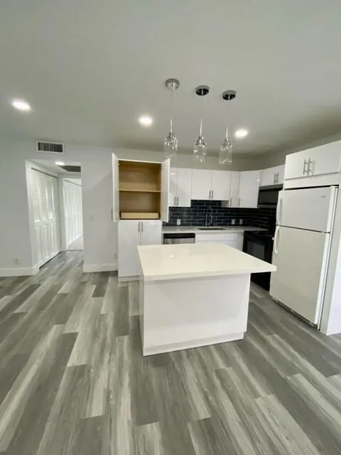 282 Mansfield G, #282