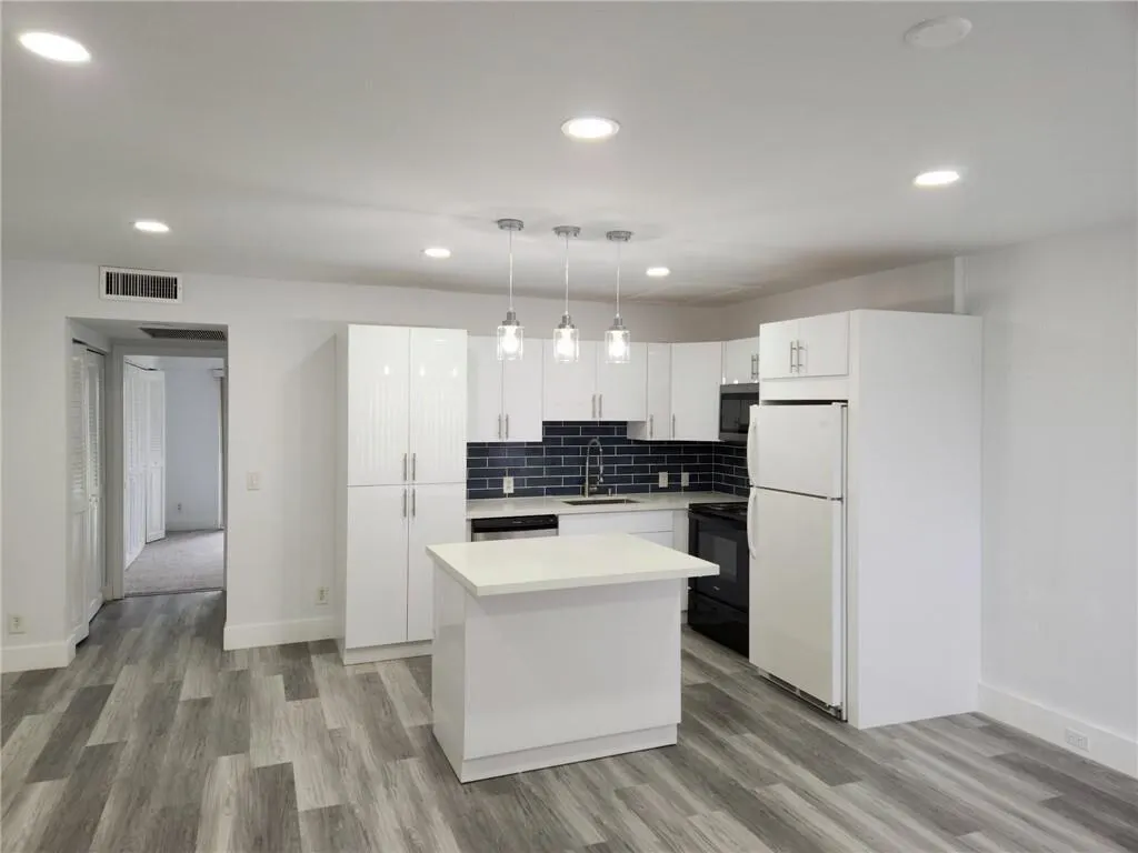 282 Mansfield G, #282
