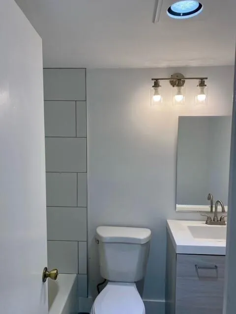 282 Mansfield G, #282