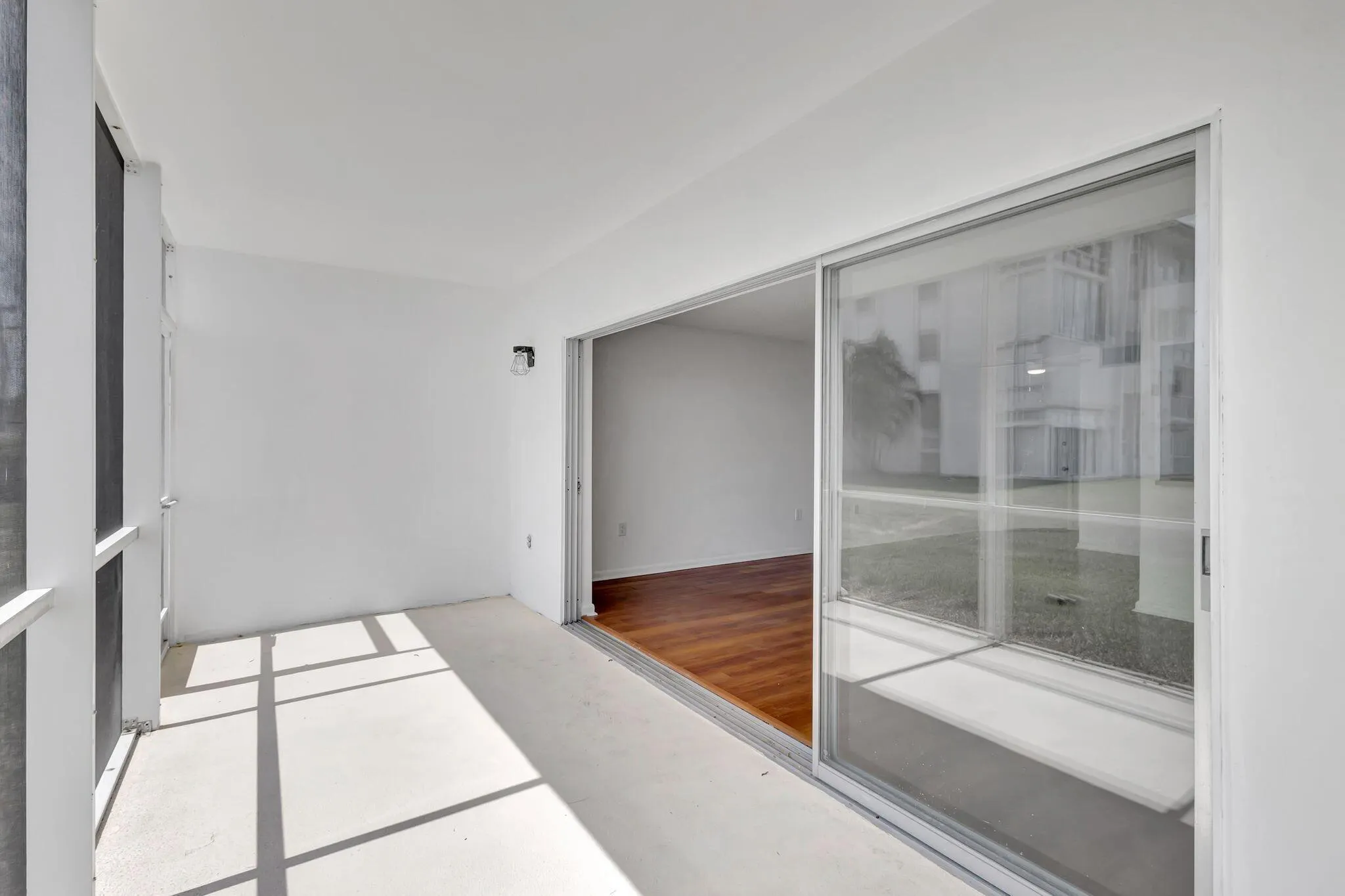 2936 Lake Shore Drive, #108