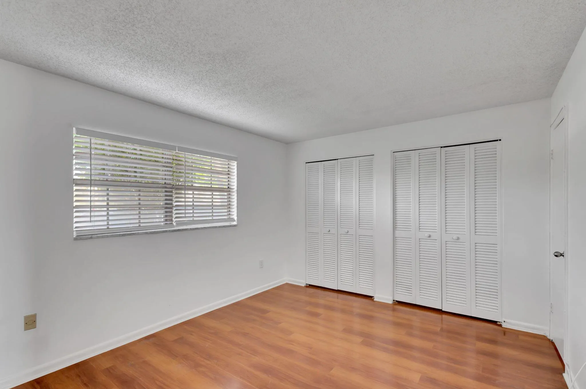 2936 Lake Shore Drive, #108