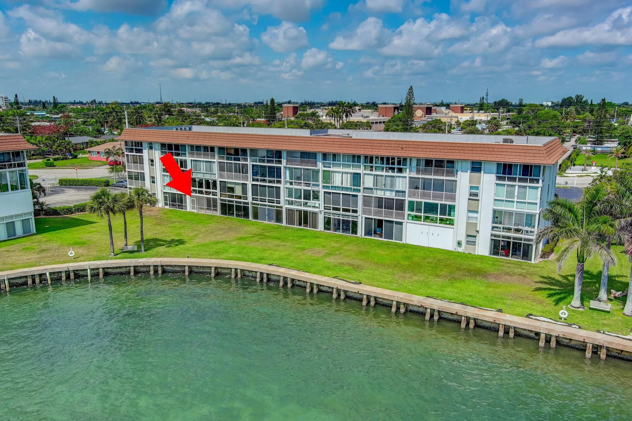 2936 Lake Shore Drive, #108