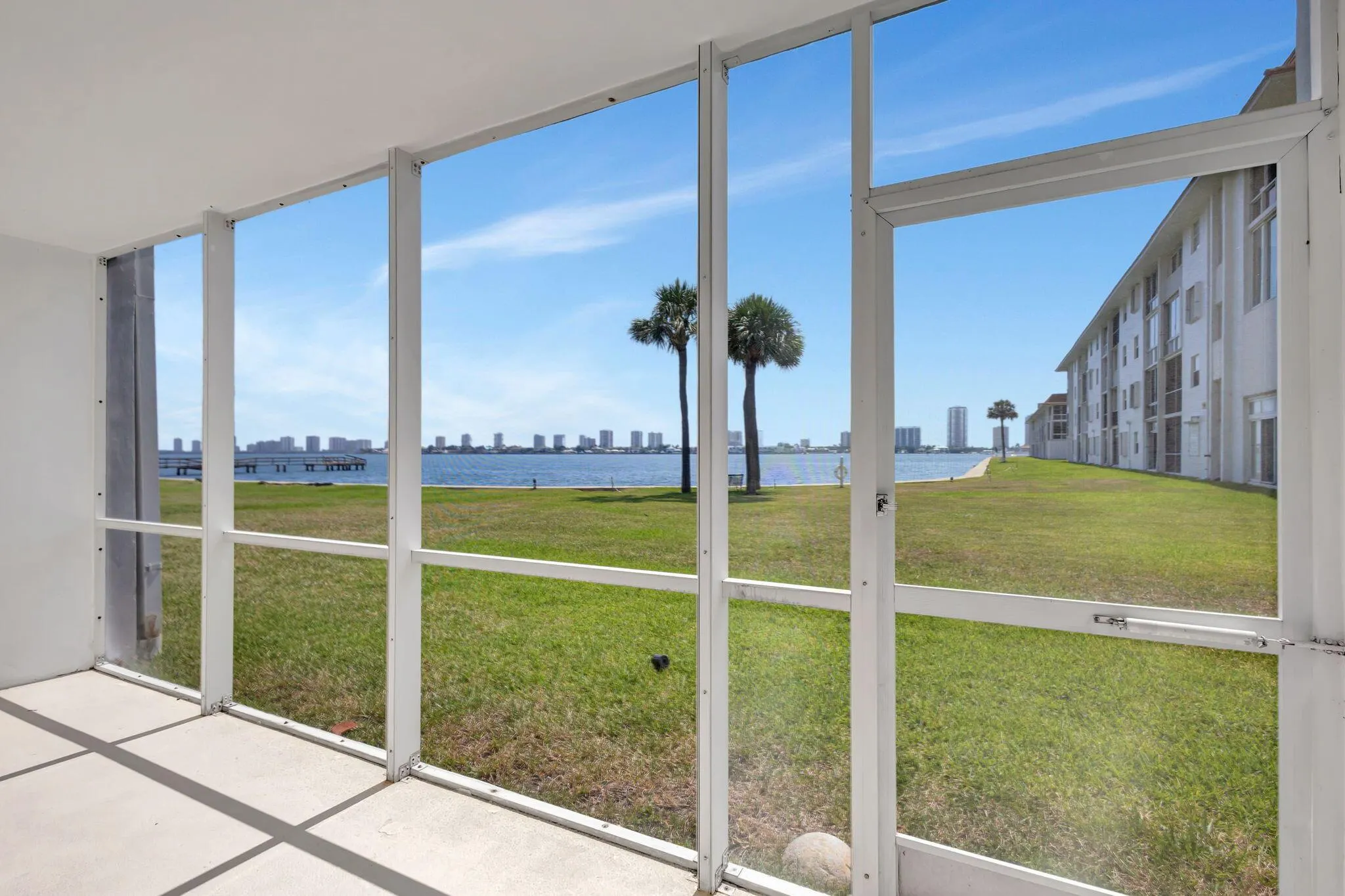 2936 Lake Shore Drive, #108
