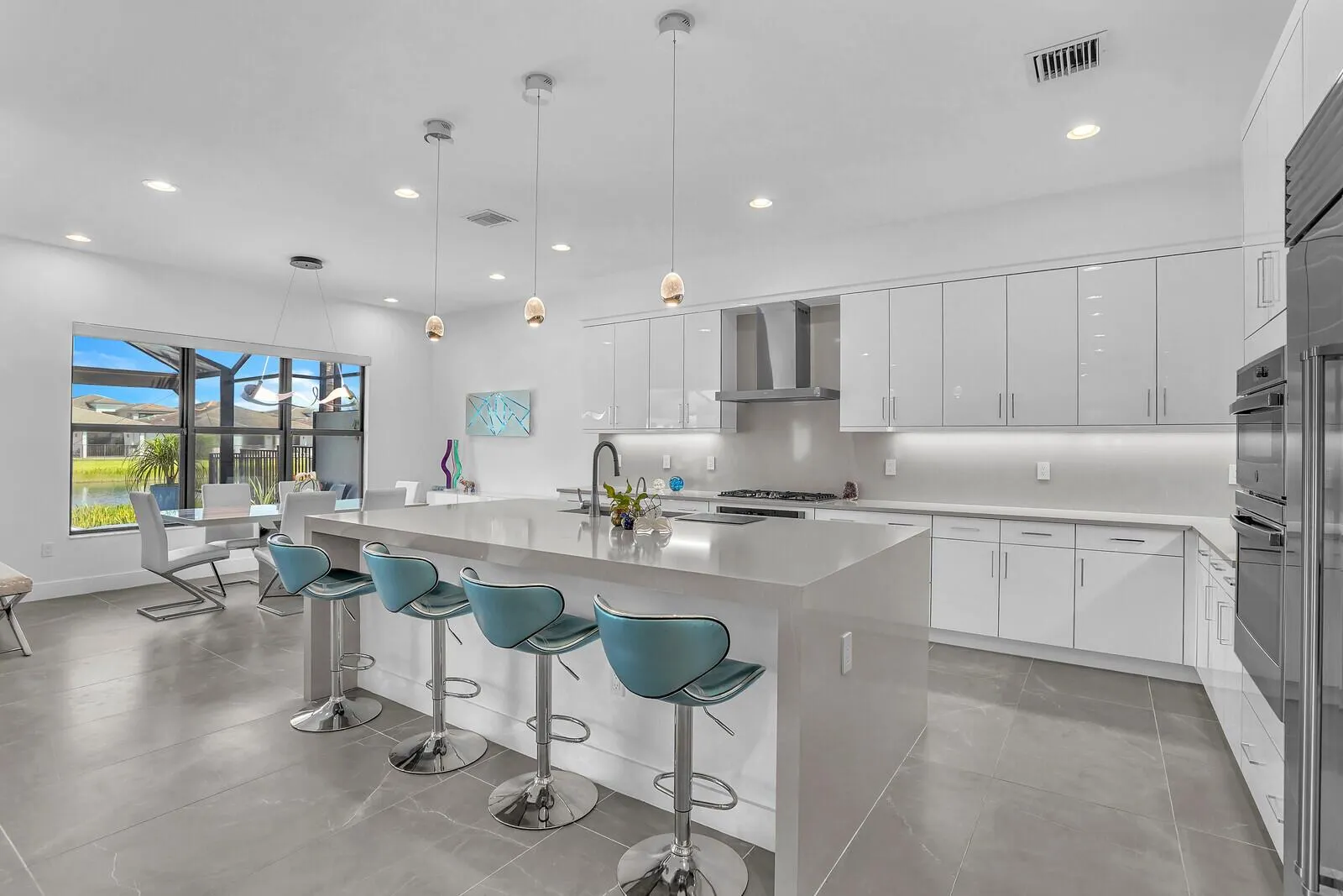 8611 Dearborn River Way