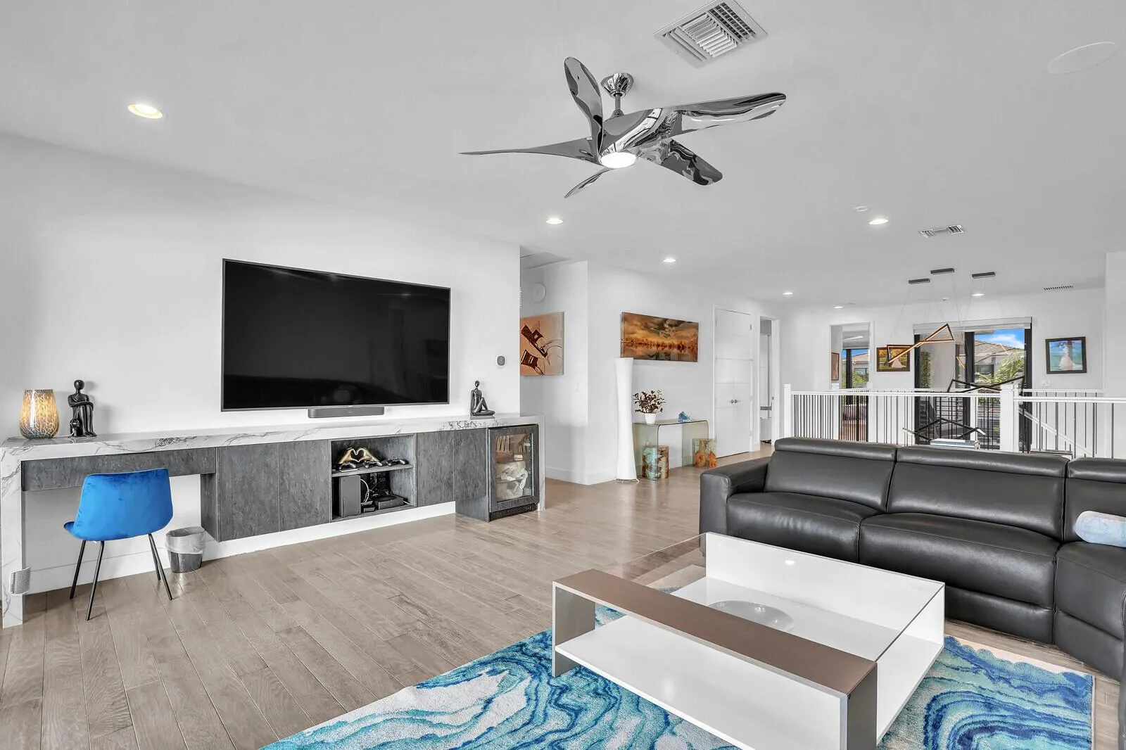8611 Dearborn River Way