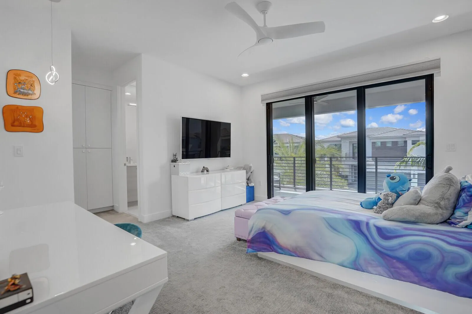 8611 Dearborn River Way