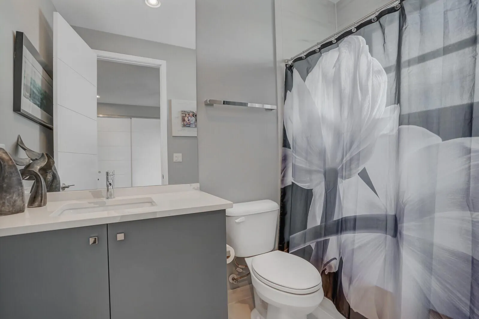 8611 Dearborn River Way