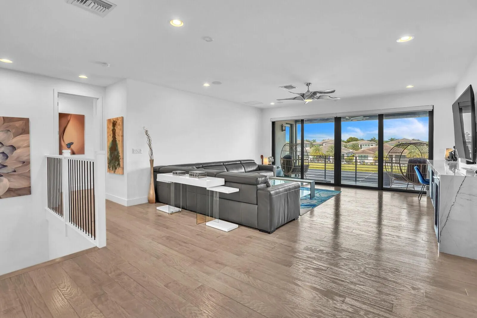 8611 Dearborn River Way