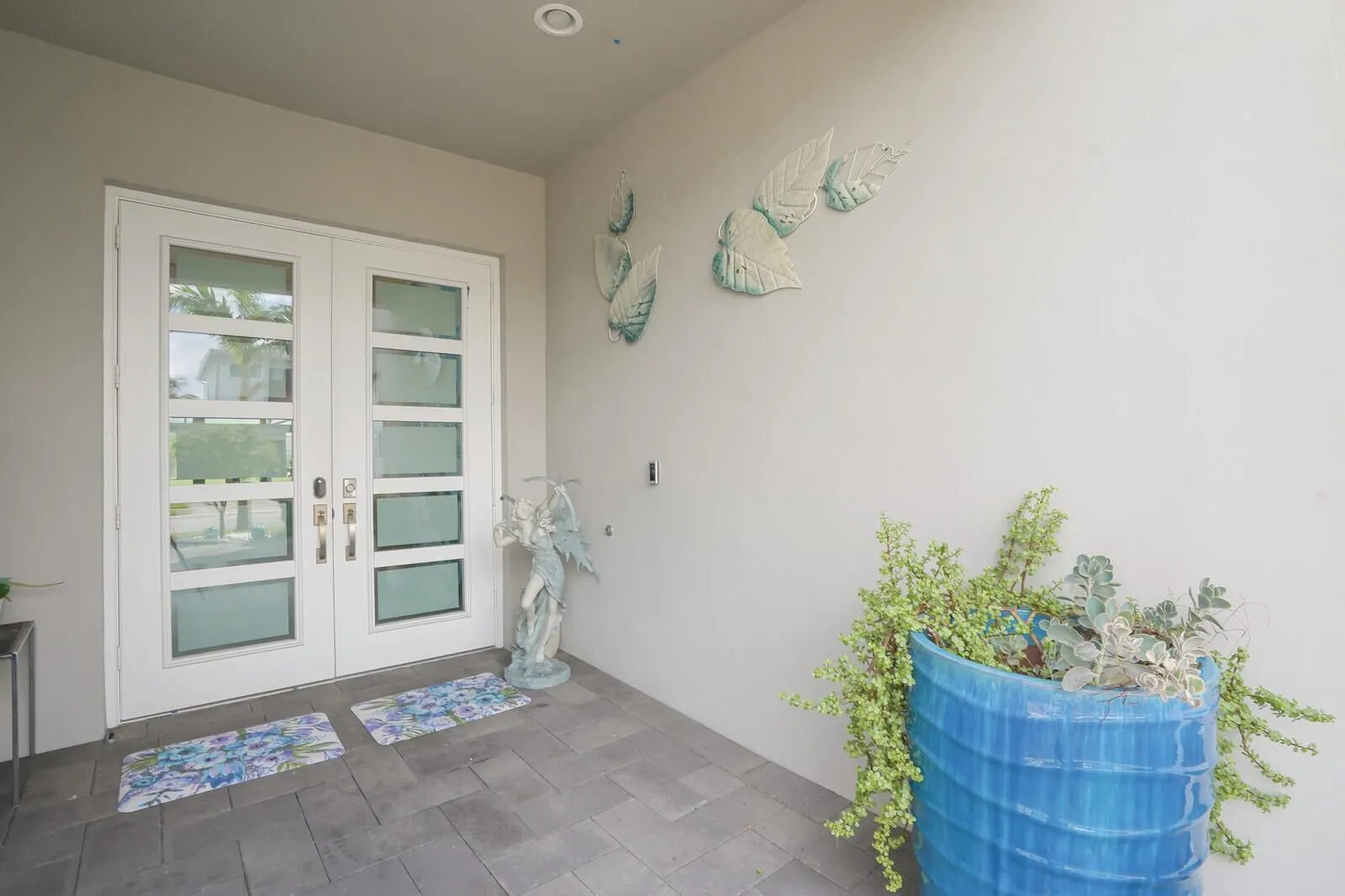 8611 Dearborn River Way