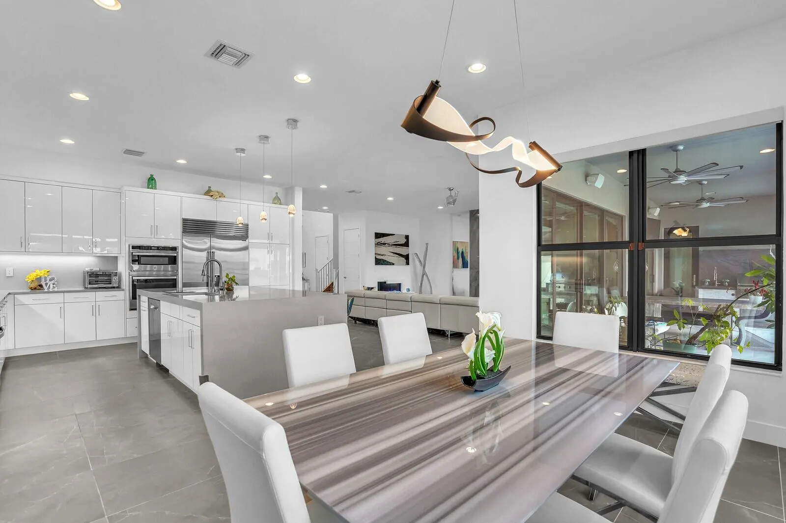 8611 Dearborn River Way