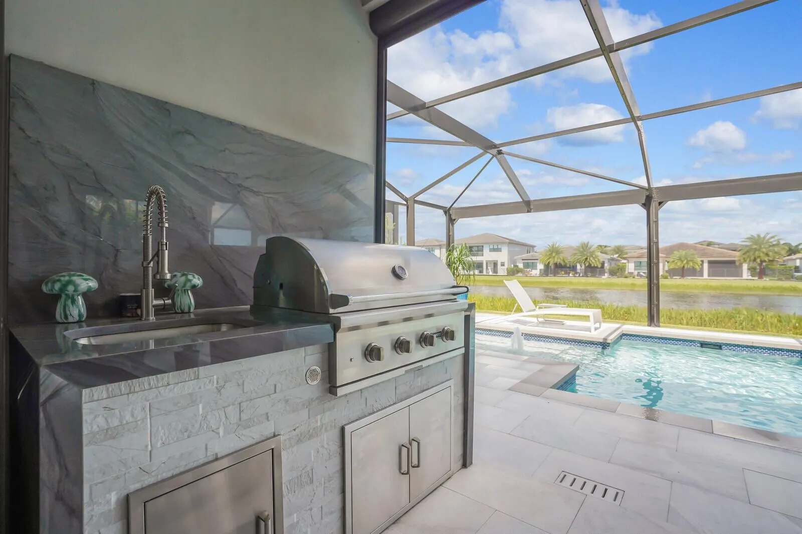 8611 Dearborn River Way