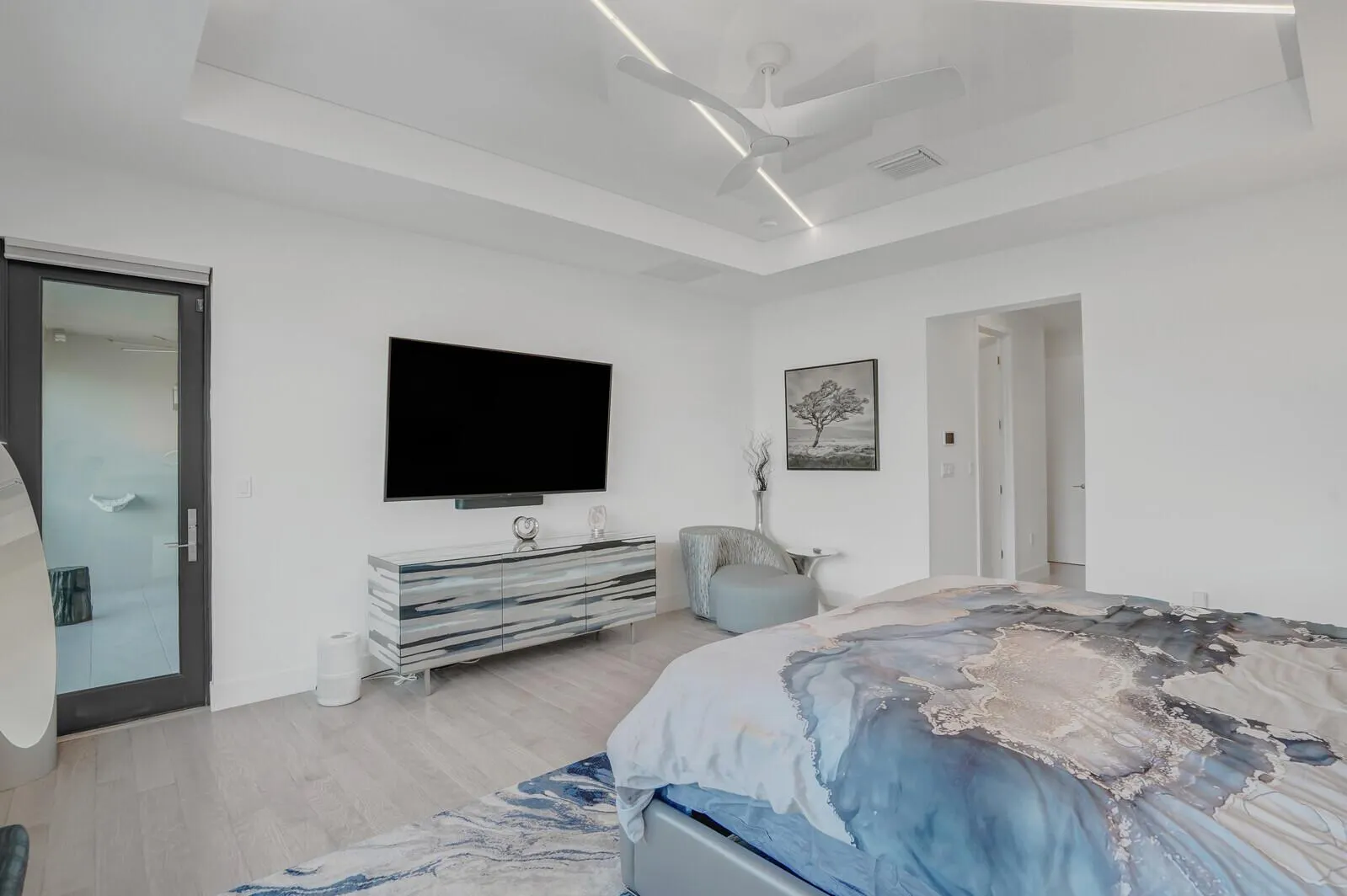 8611 Dearborn River Way