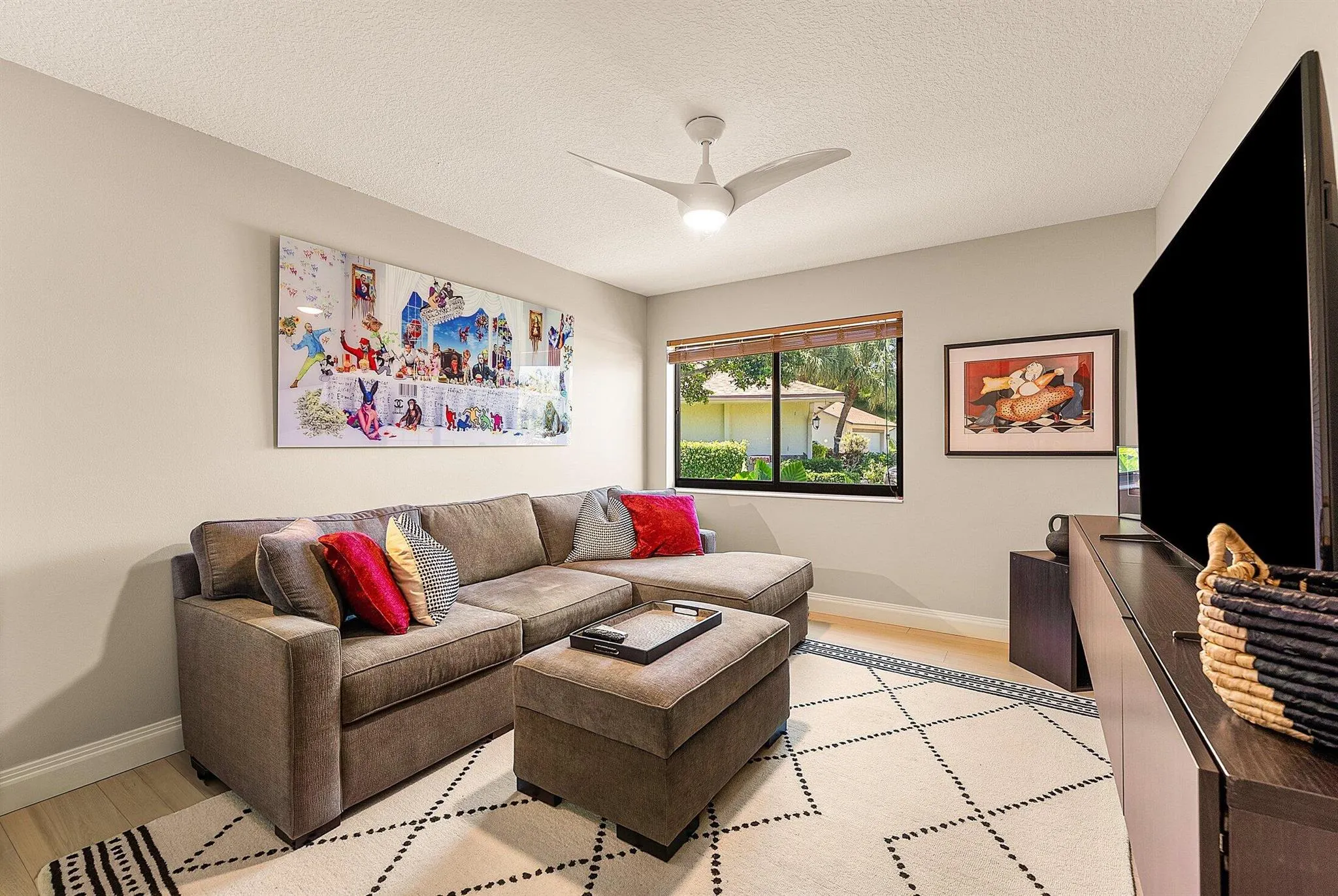 5534 Forest Oaks Terrace