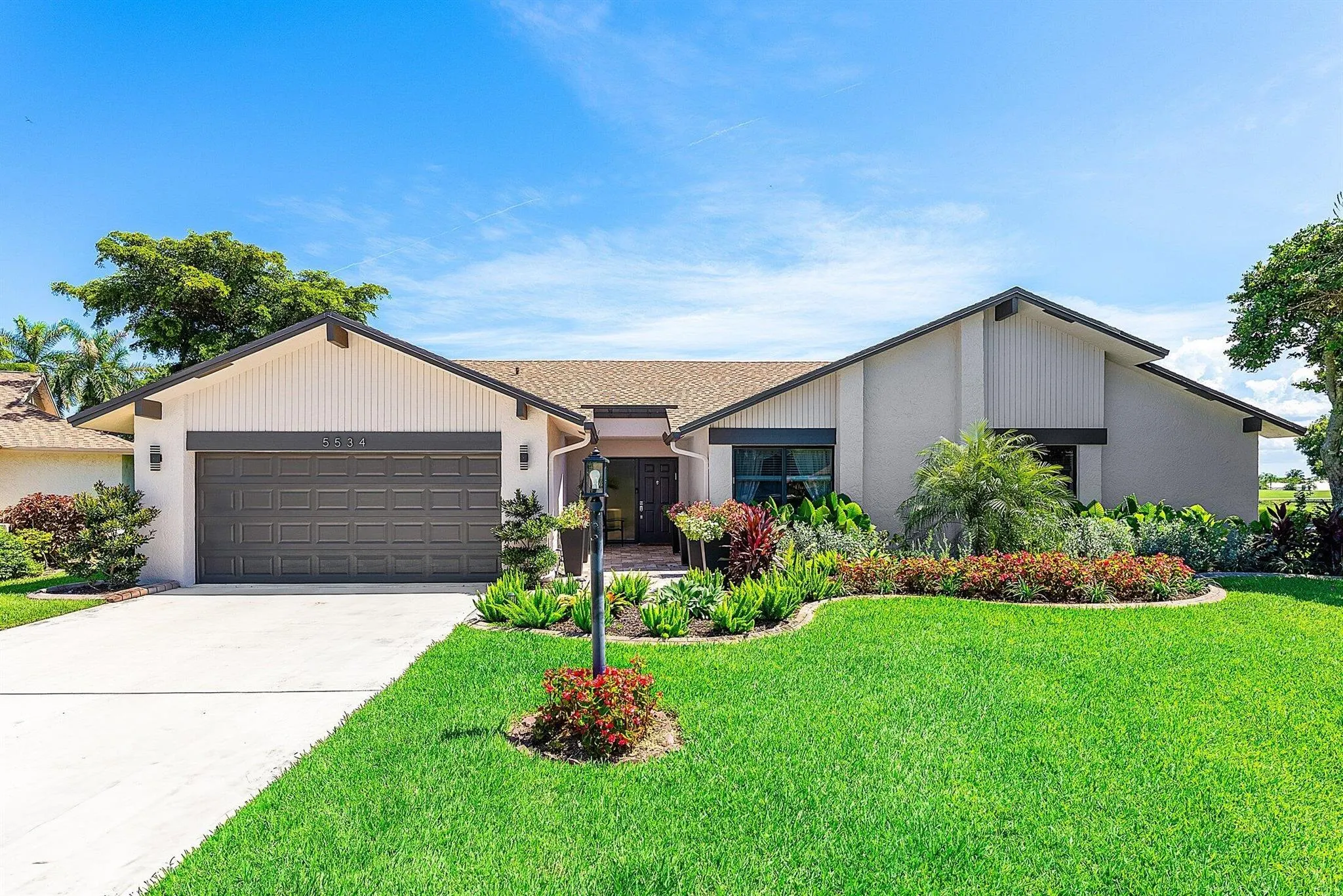 5534 Forest Oaks Terrace