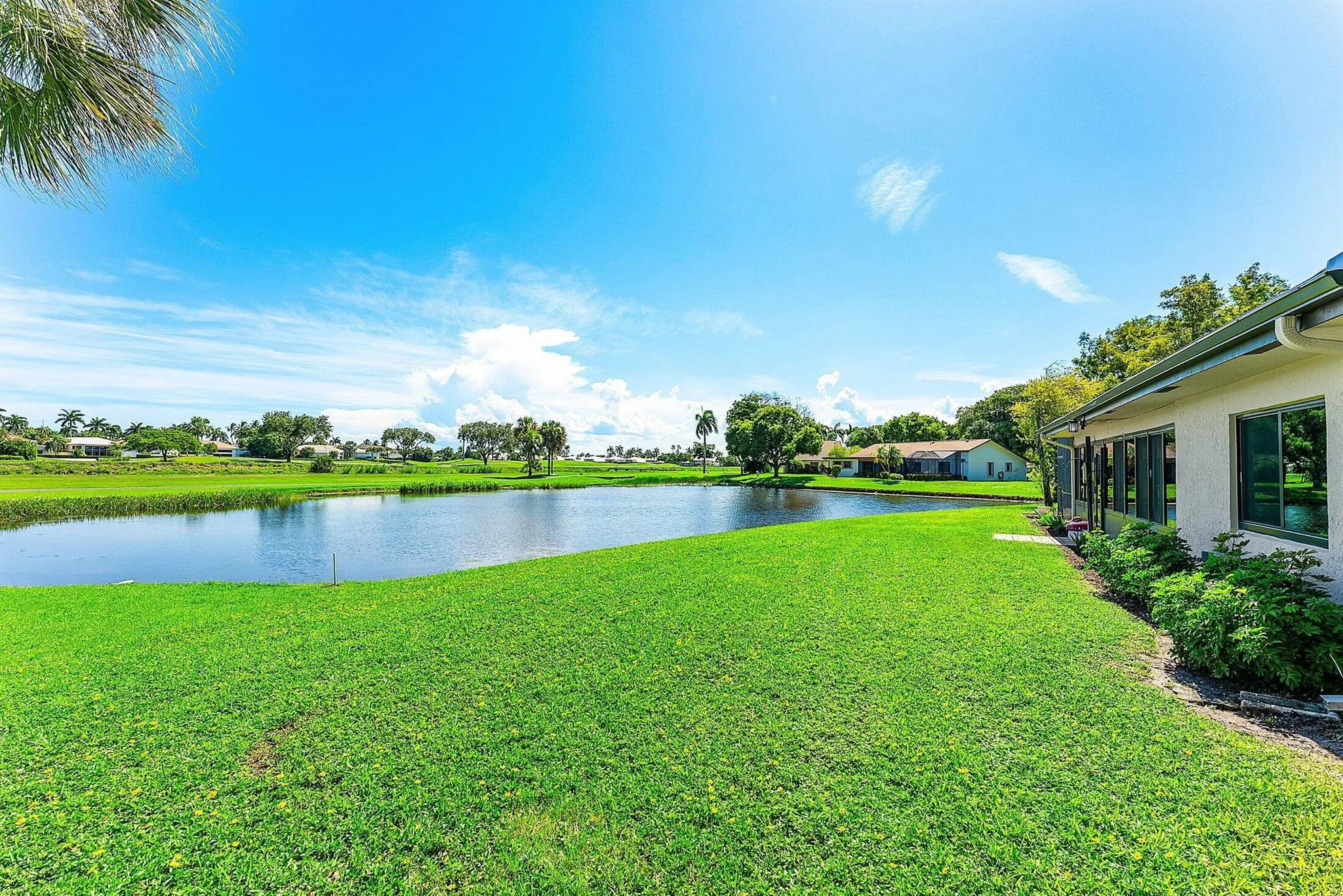 5534 Forest Oaks Terrace