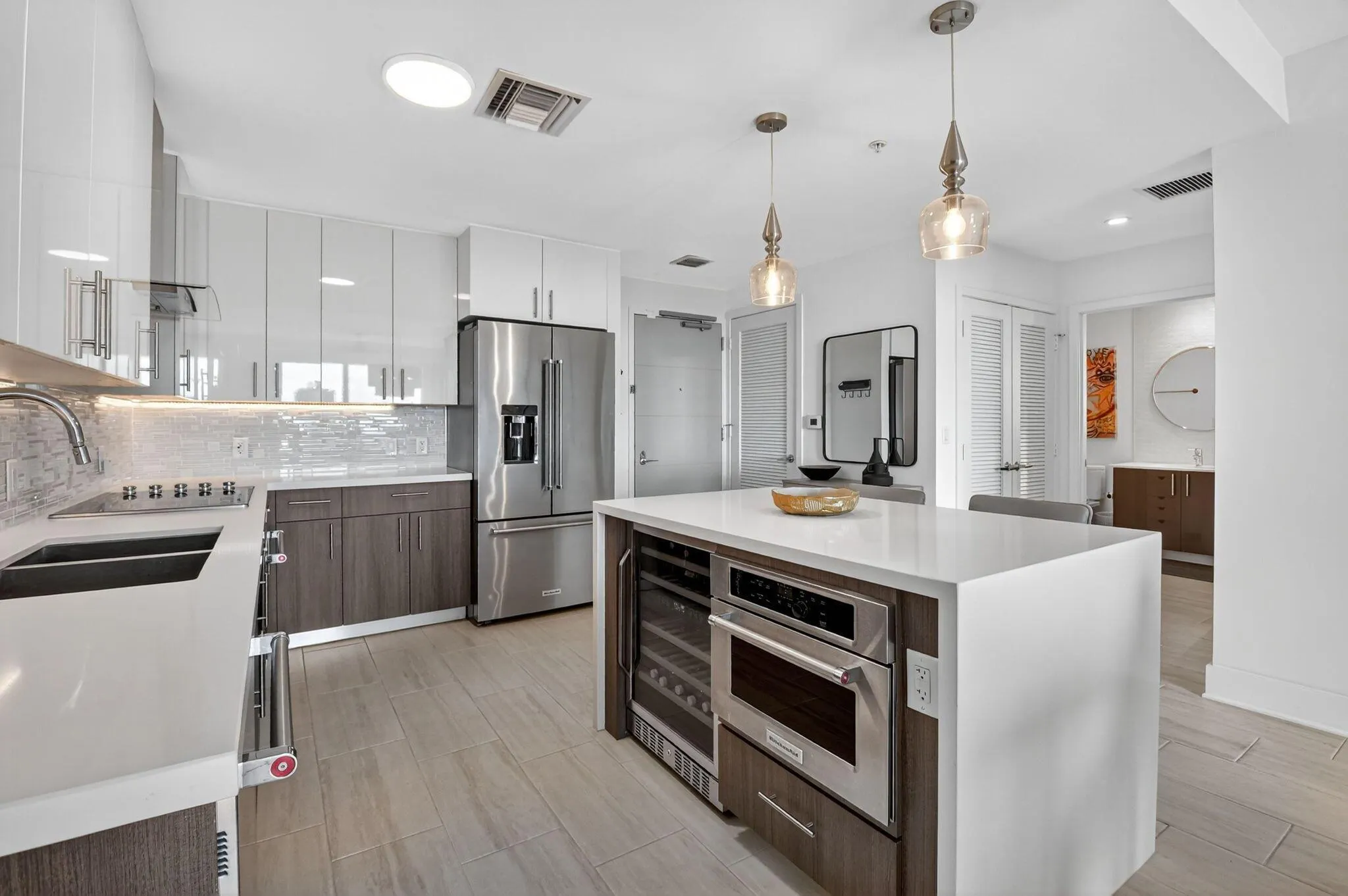 236 SE Fifth Avenue, #405