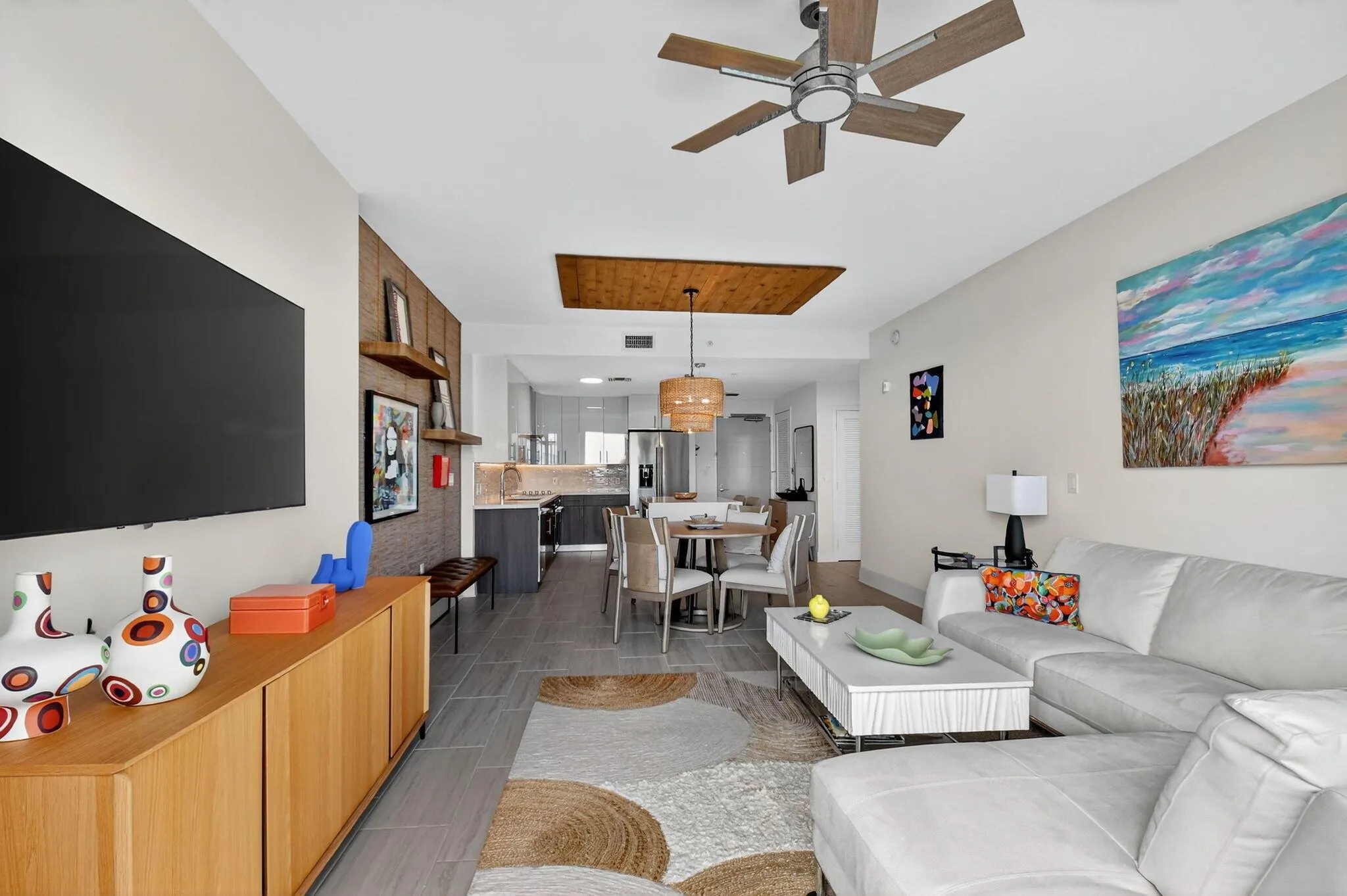 236 SE Fifth Avenue, #405