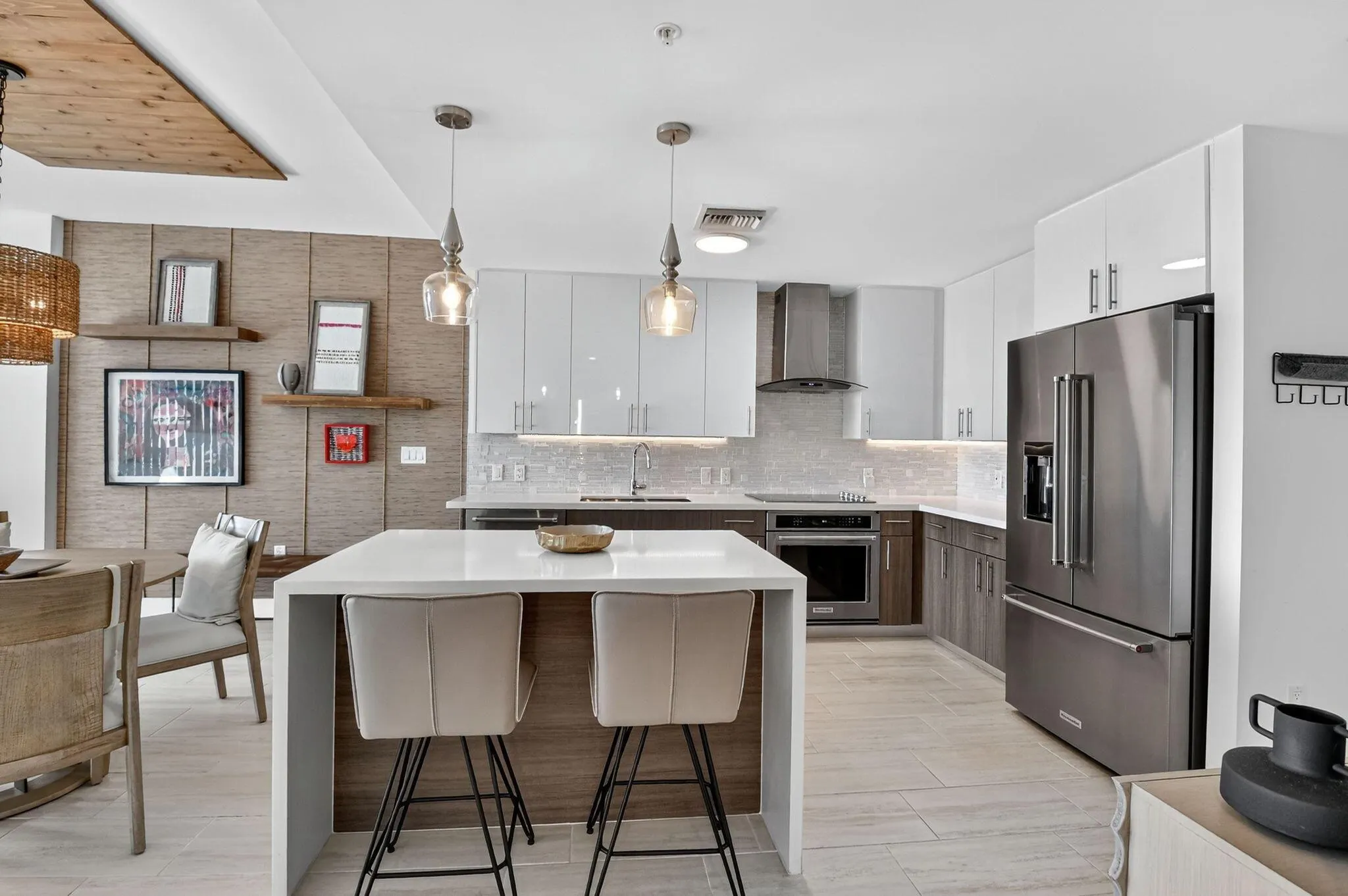 236 SE Fifth Avenue, #405