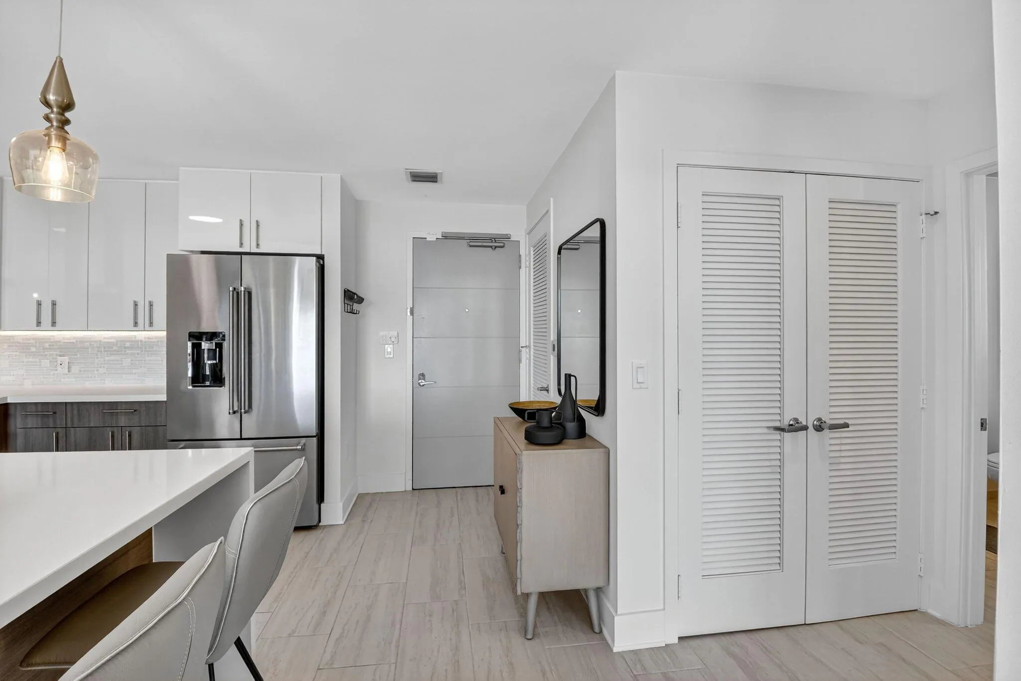 236 SE Fifth Avenue, #405