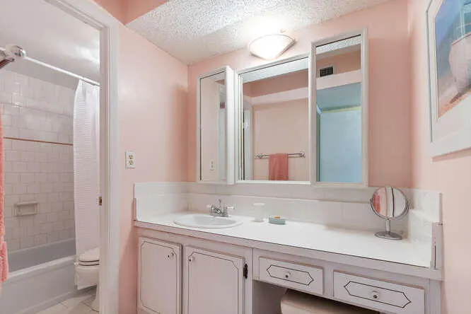 3540 S Ocean Boulevard, #805