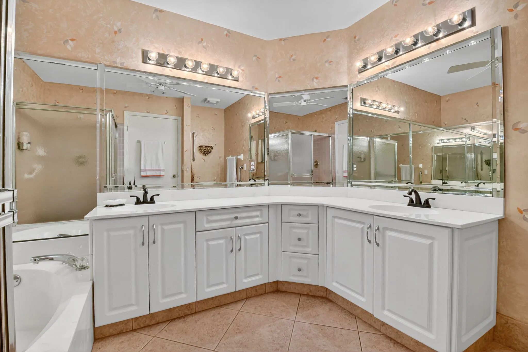5135 Floria Drive, #C