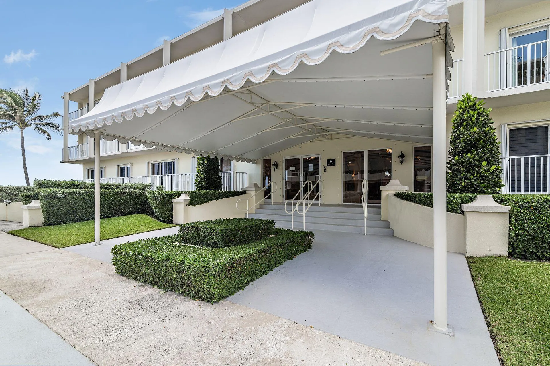 350 S Ocean Boulevard, #107