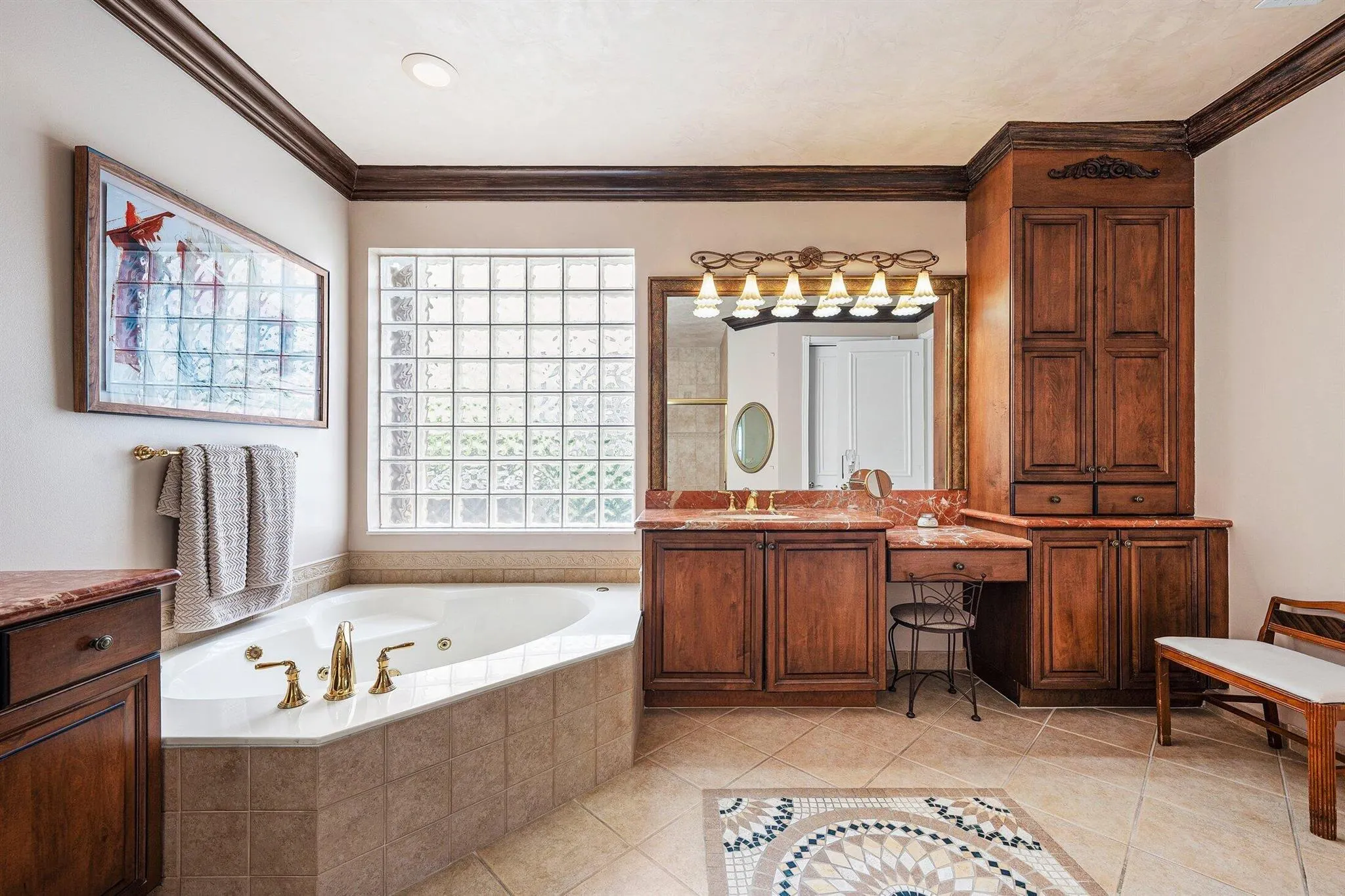 7346 Greenport Cove