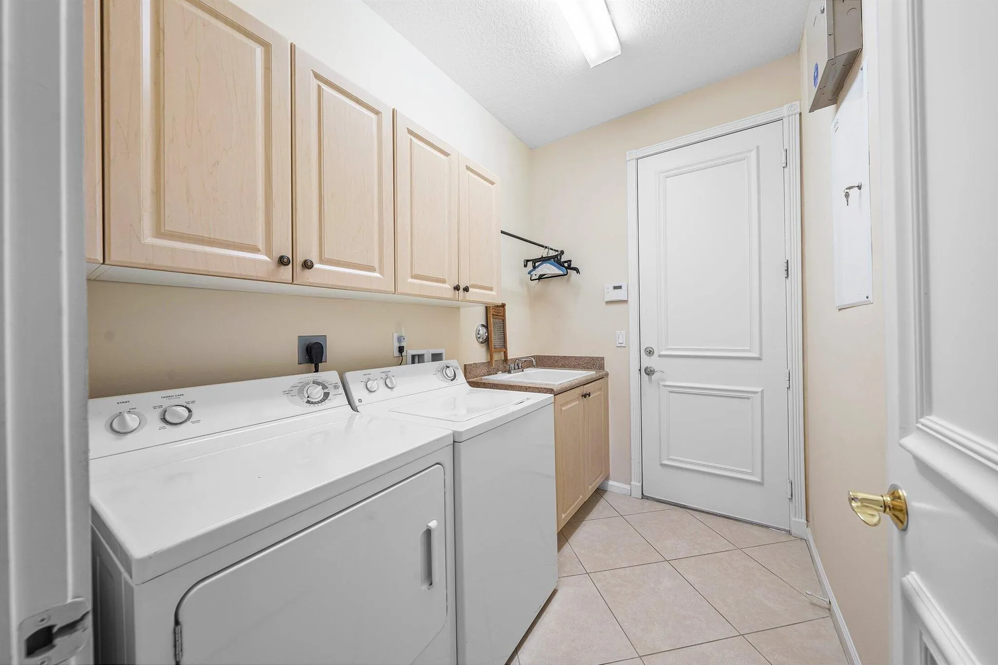 7346 Greenport Cove