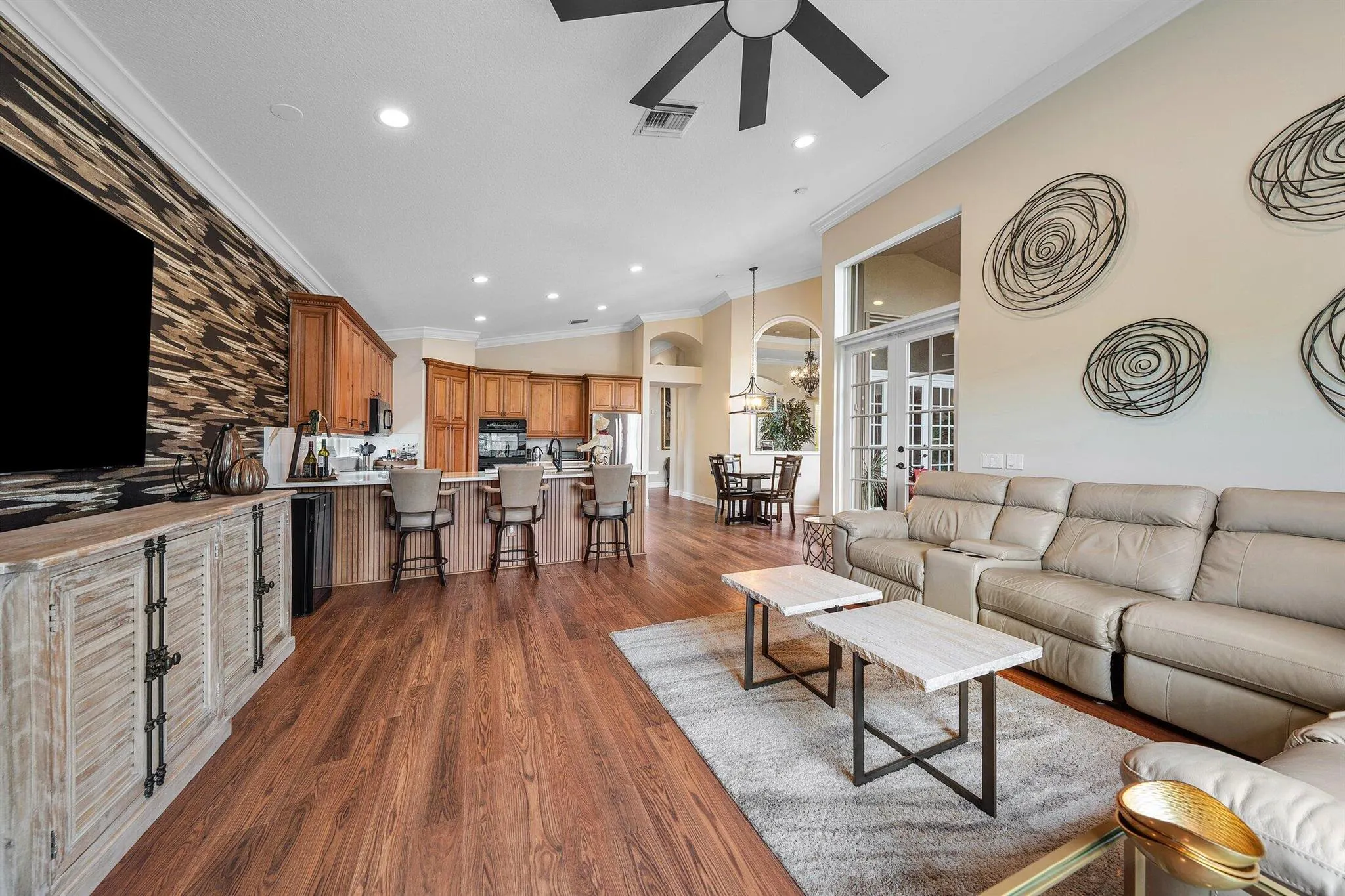 7346 Greenport Cove