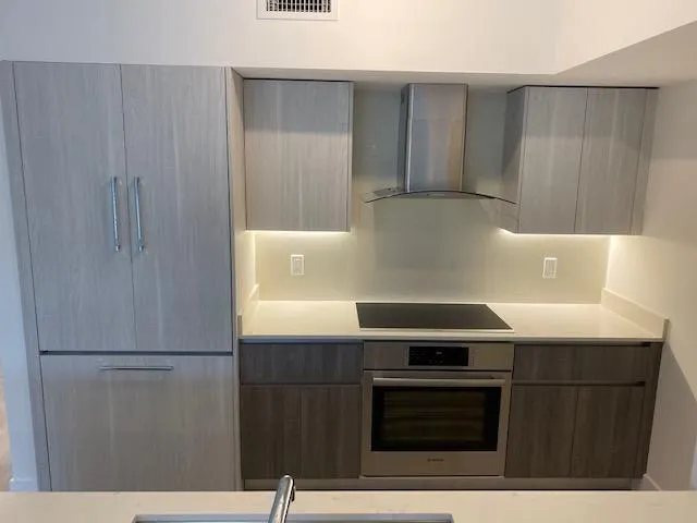 111 SE 1st Avenue, #218
