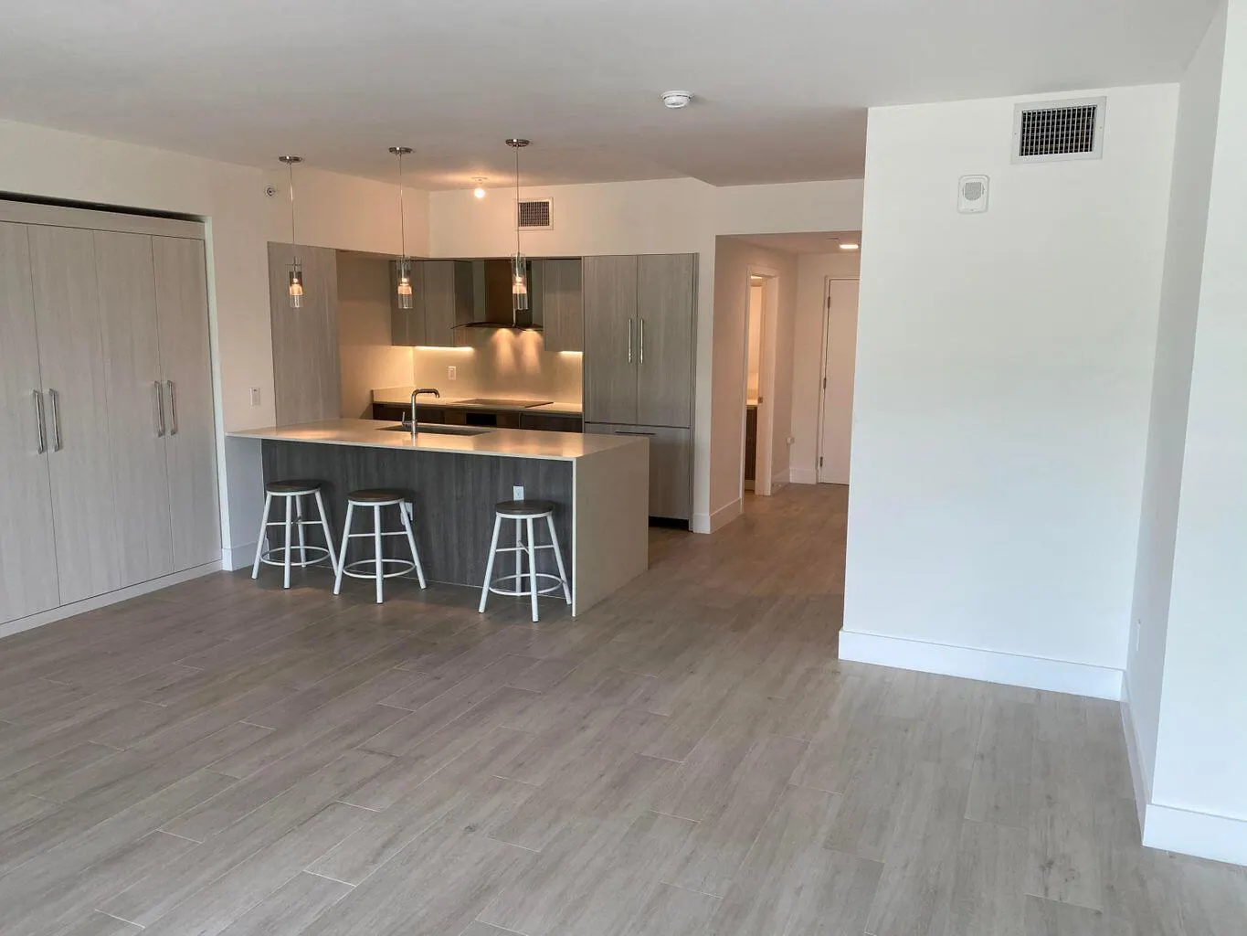111 SE 1st Avenue, #218