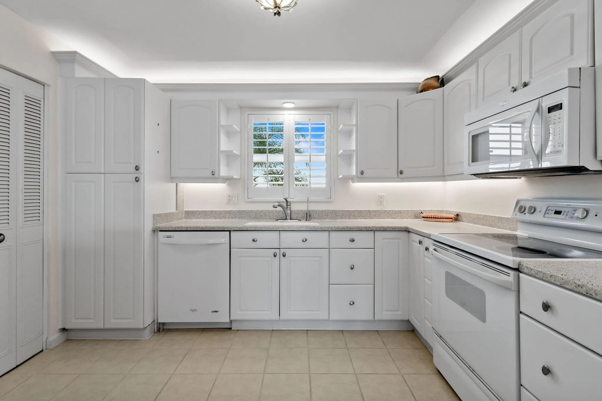 801 Lake Shore Drive, #310