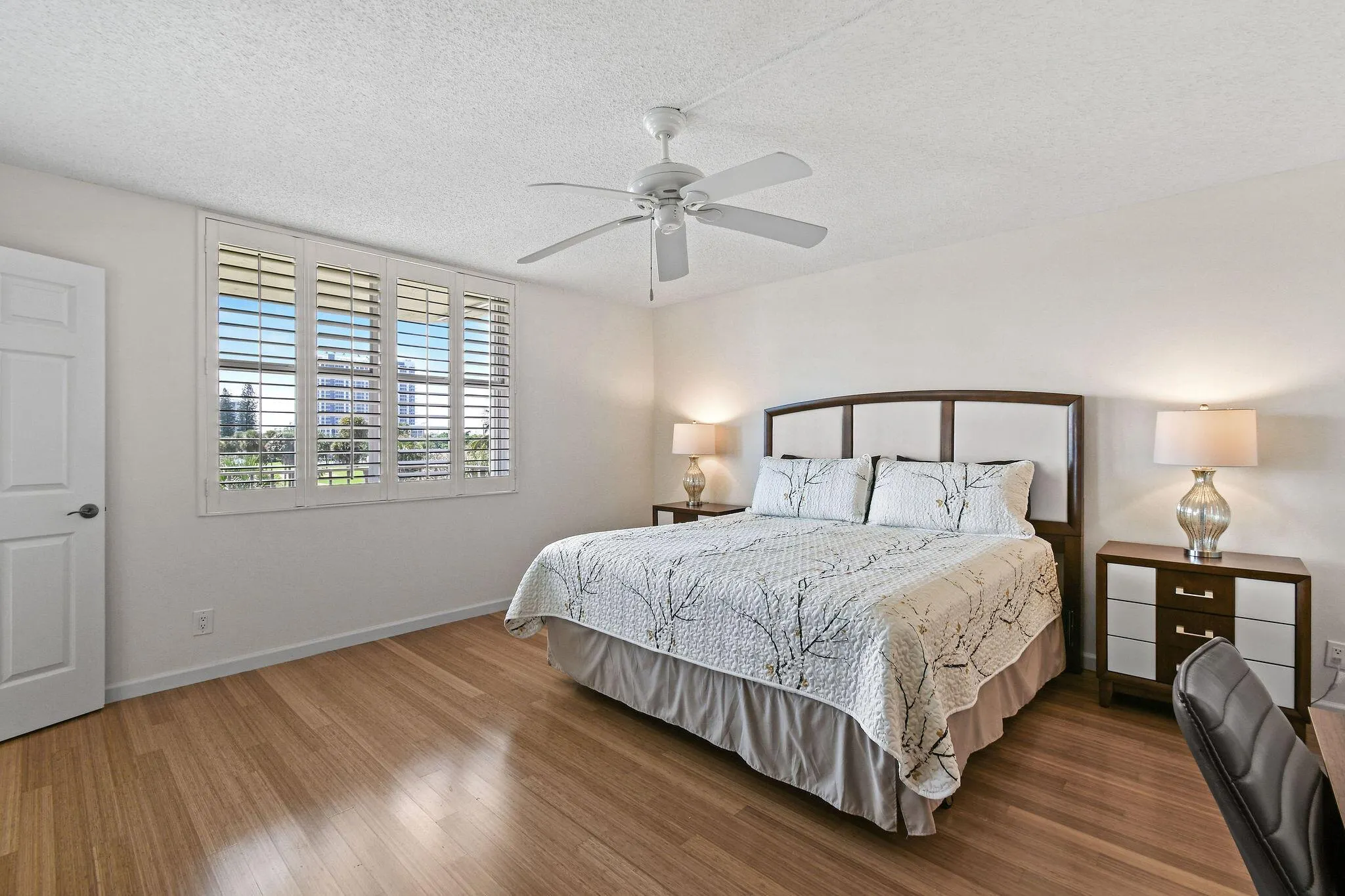 801 Lake Shore Drive, #310