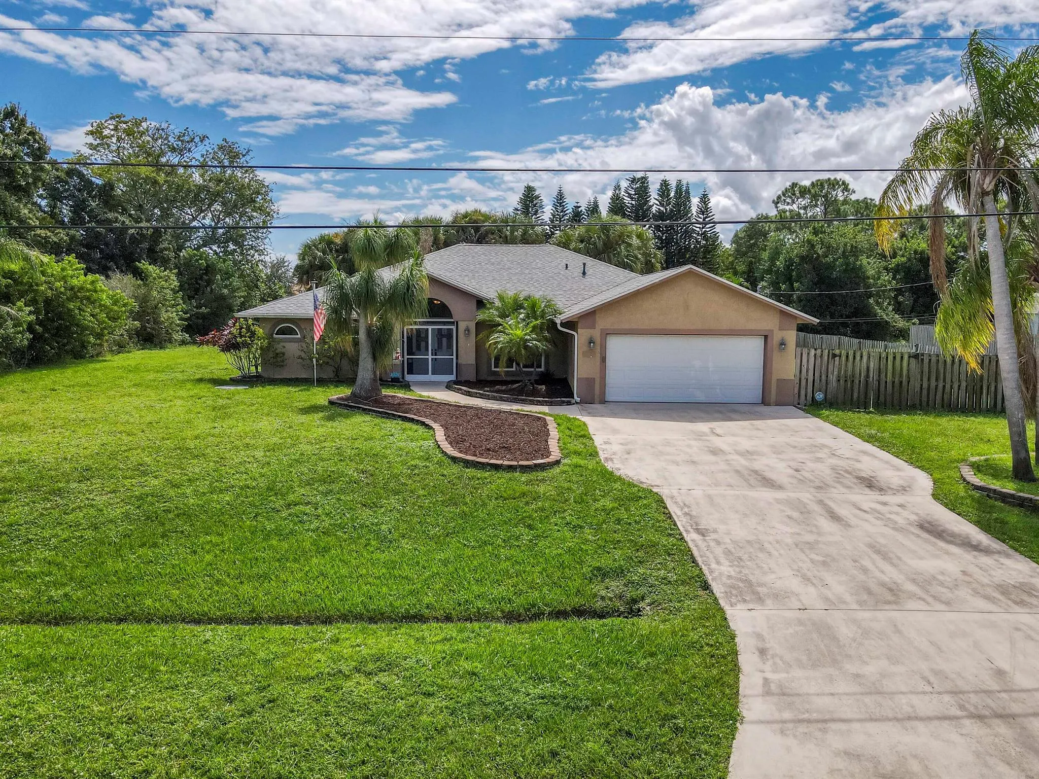 248 SW Marathon Avenue