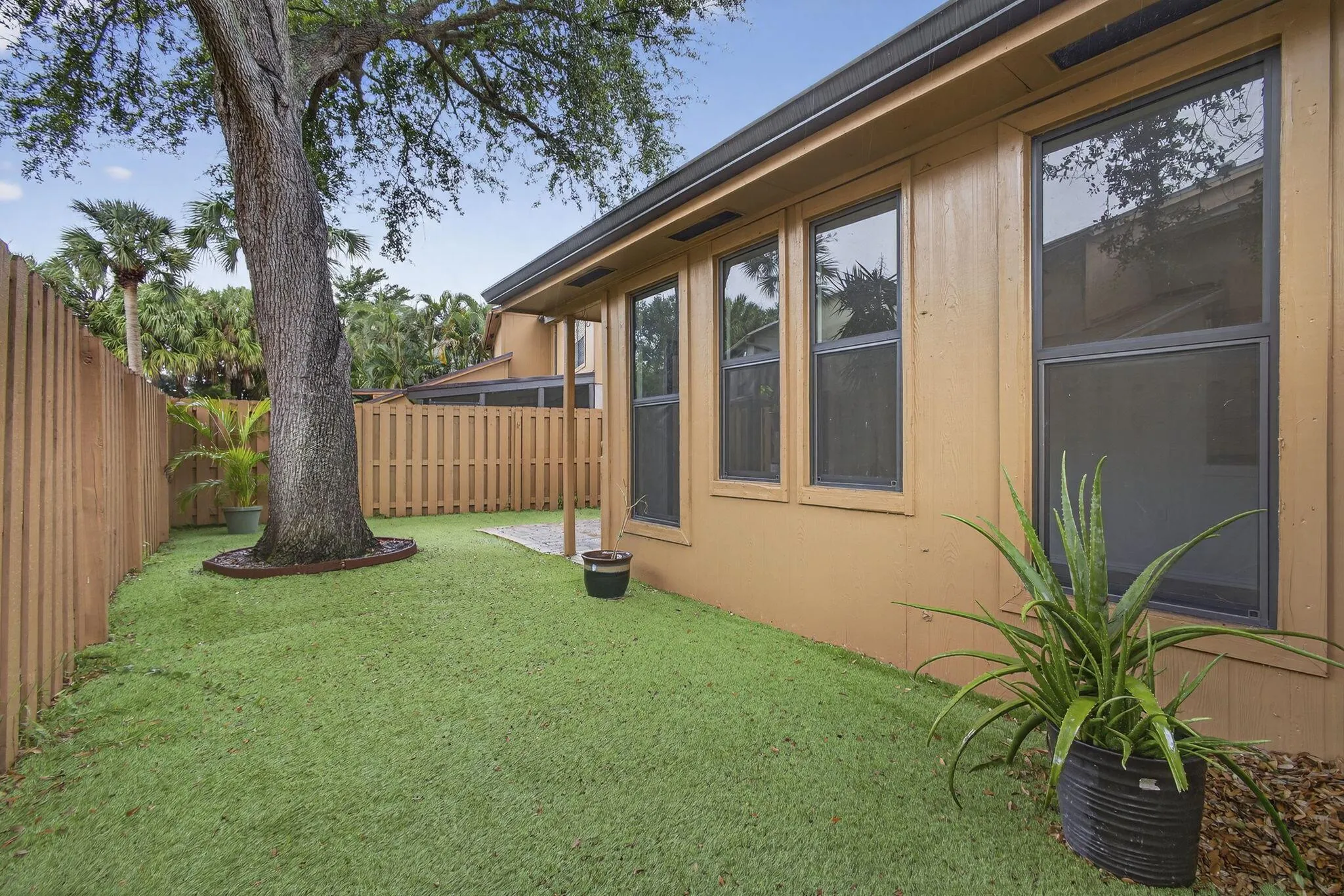 323 Sandtree Drive