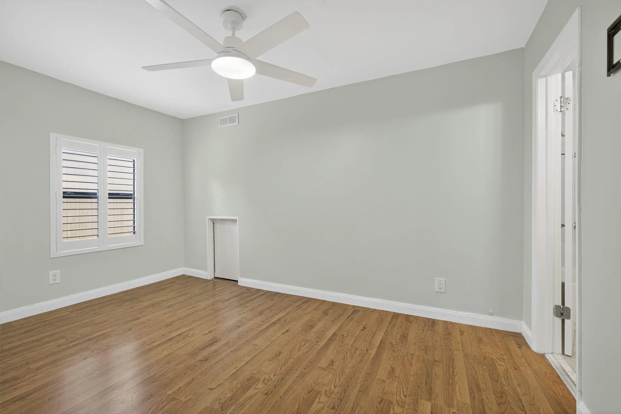 323 Sandtree Drive