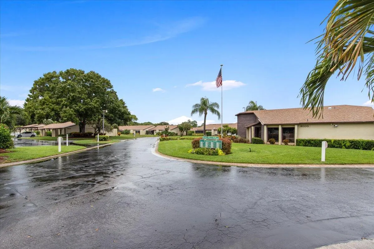 6006 Indrio Road, #7