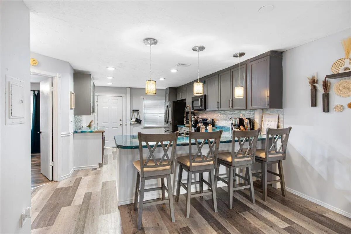 6006 Indrio Road, #7