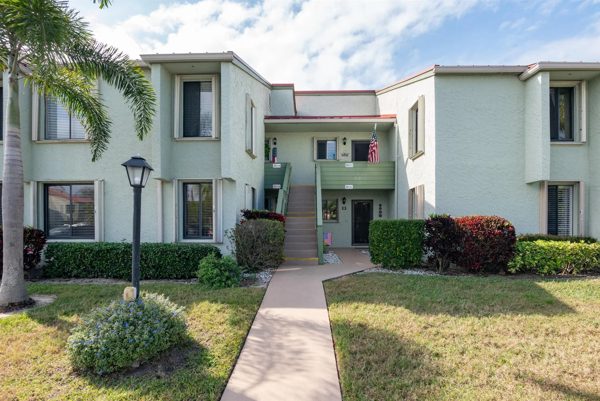 5403 SE Miles Grant Road, #111