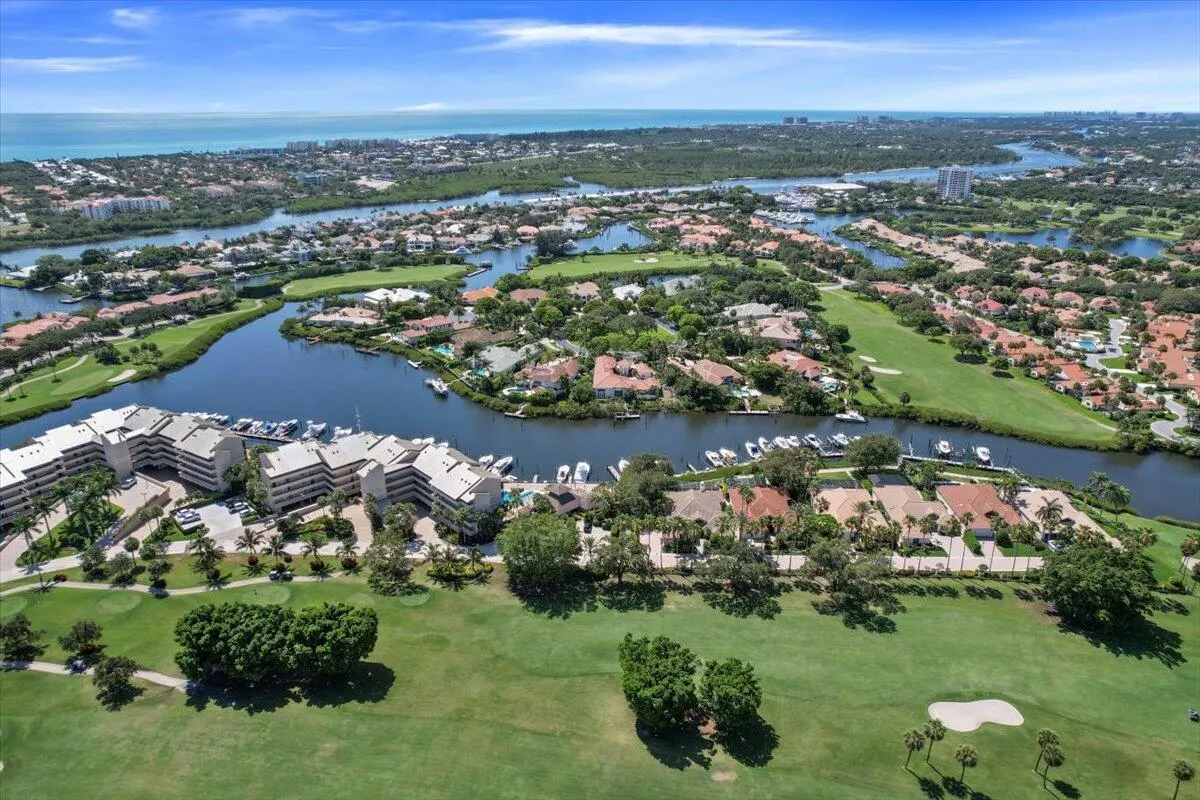 3322 Casseekey Island Road, #901