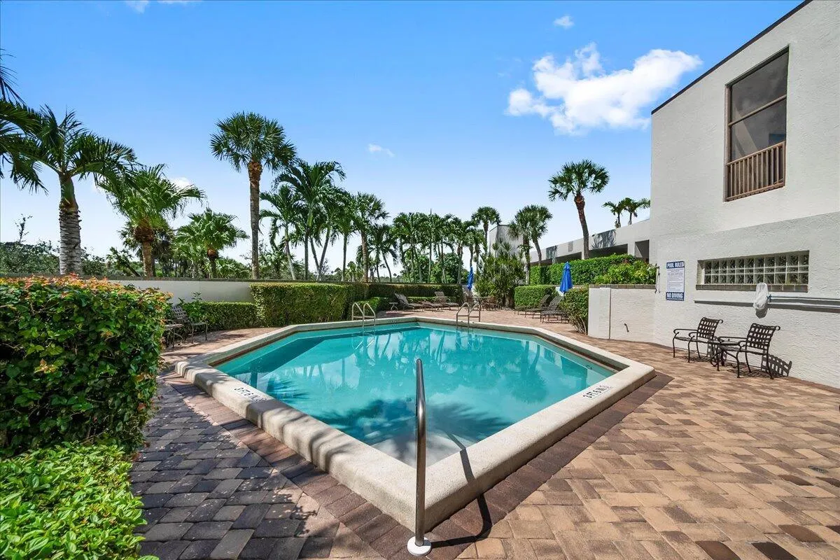 3322 Casseekey Island Road, #901
