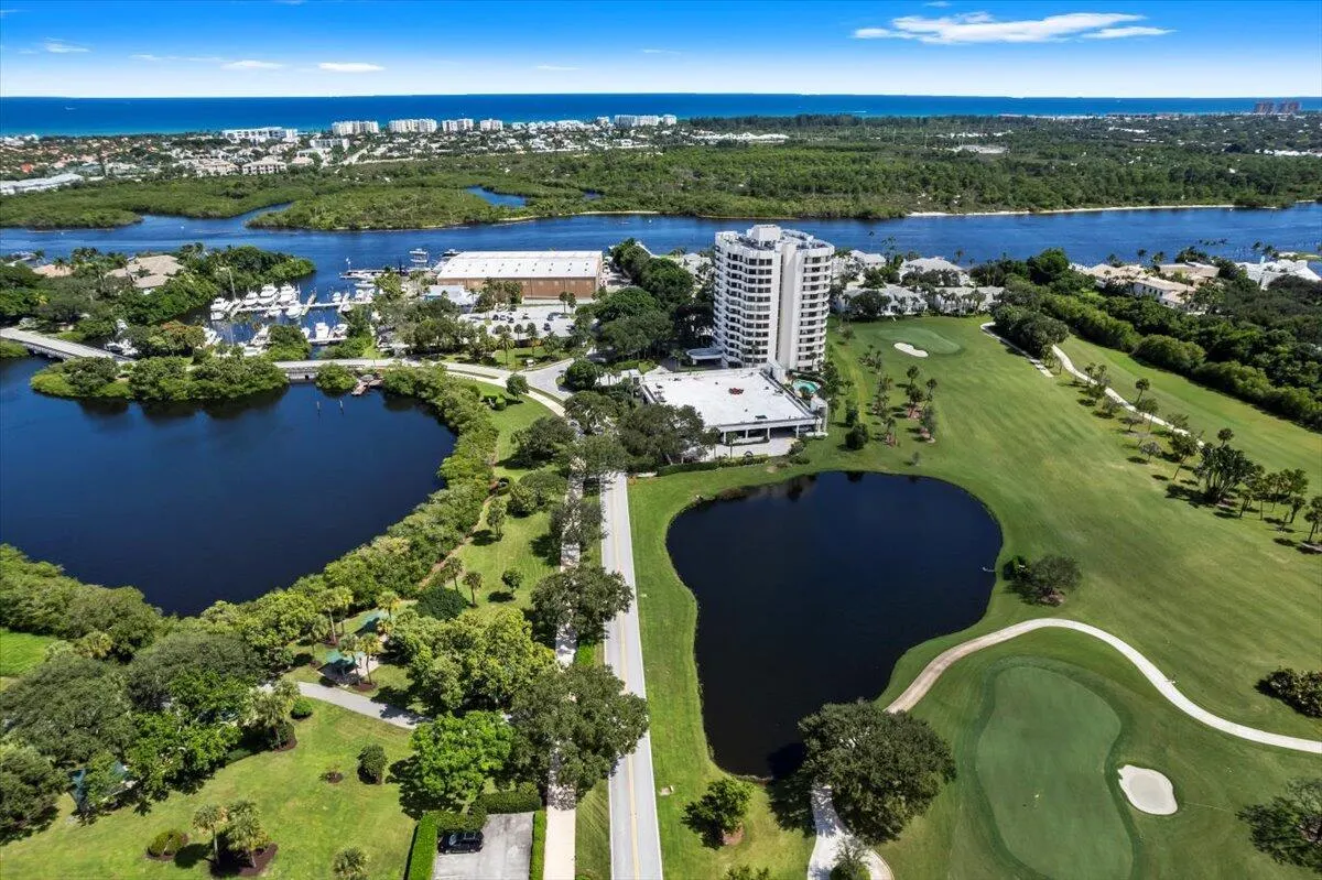 3322 Casseekey Island Road, #901