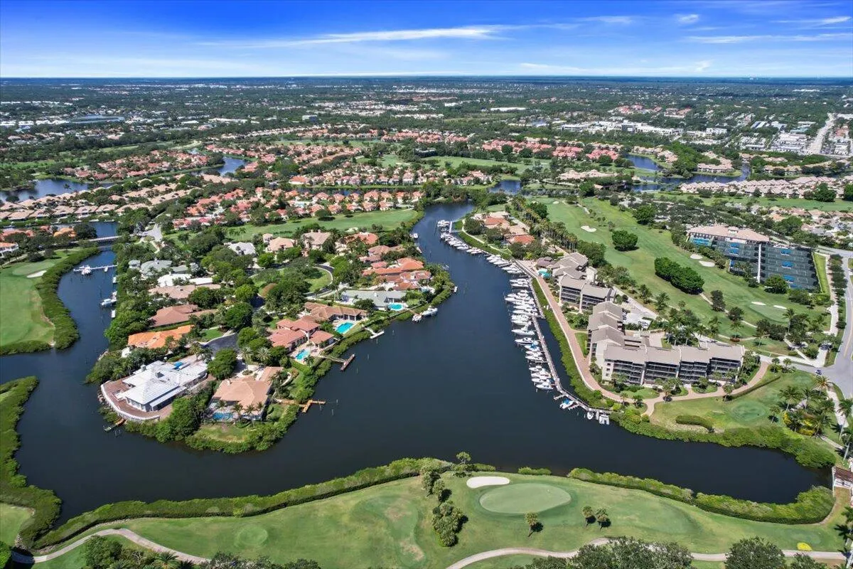 3322 Casseekey Island Road, #901