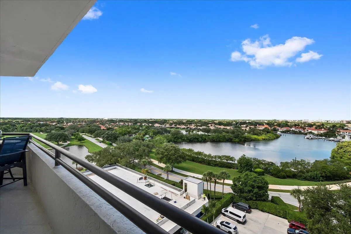 3322 Casseekey Island Road, #901