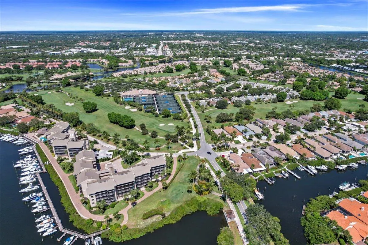 3322 Casseekey Island Road, #901