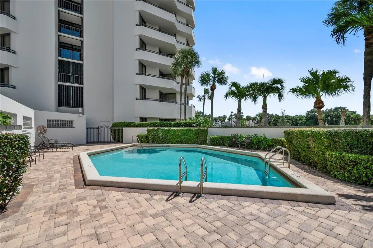 3322 Casseekey Island Road, #901