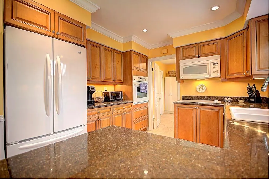 1679 Pleasant Drive