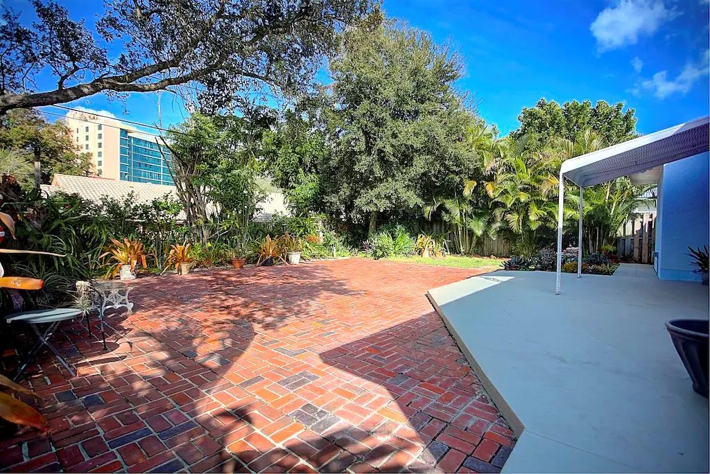 1679 Pleasant Drive