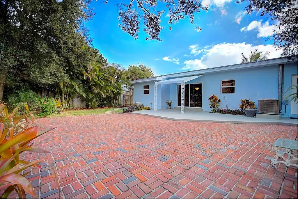 1679 Pleasant Drive