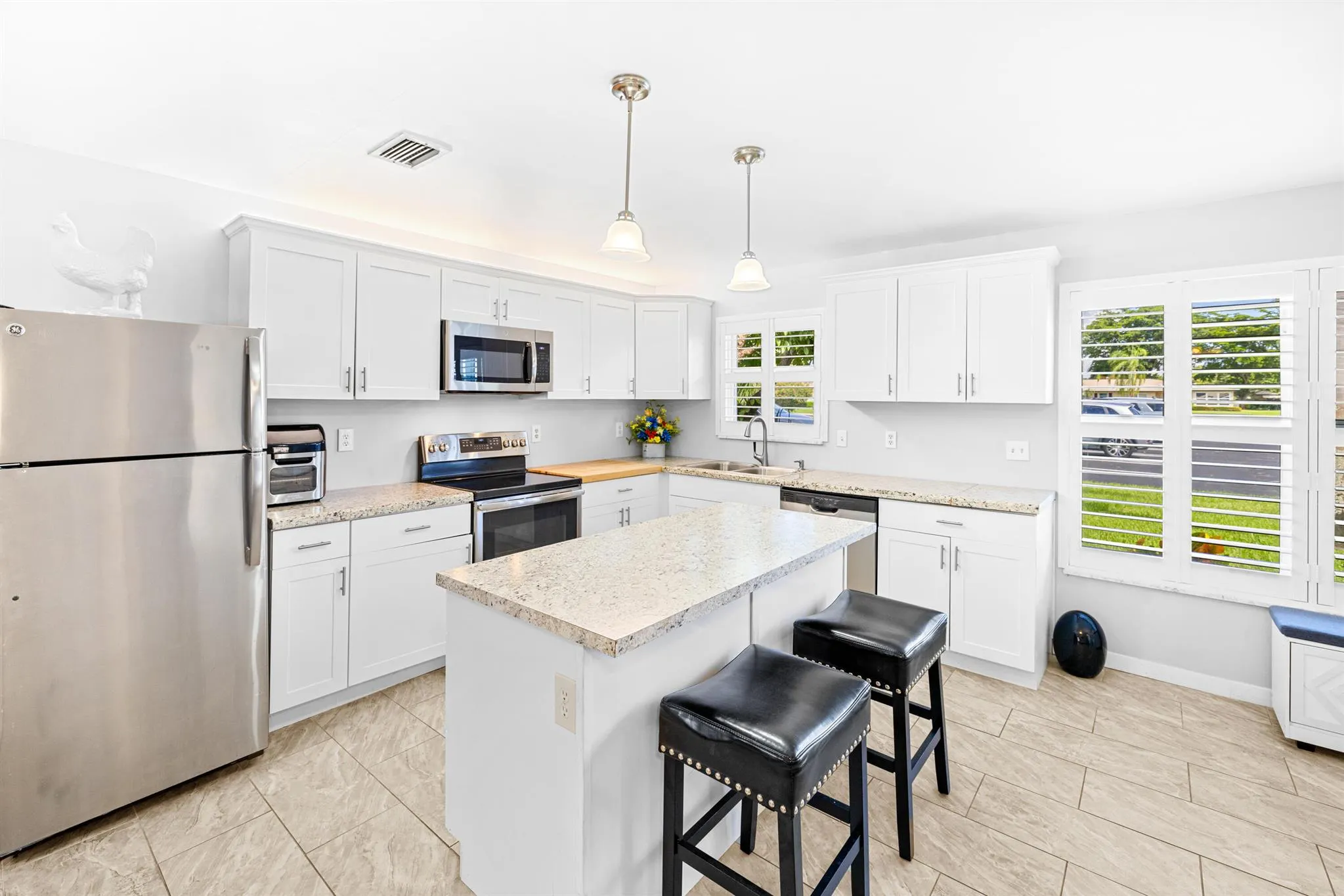 1012 Circle Terrace E, #B